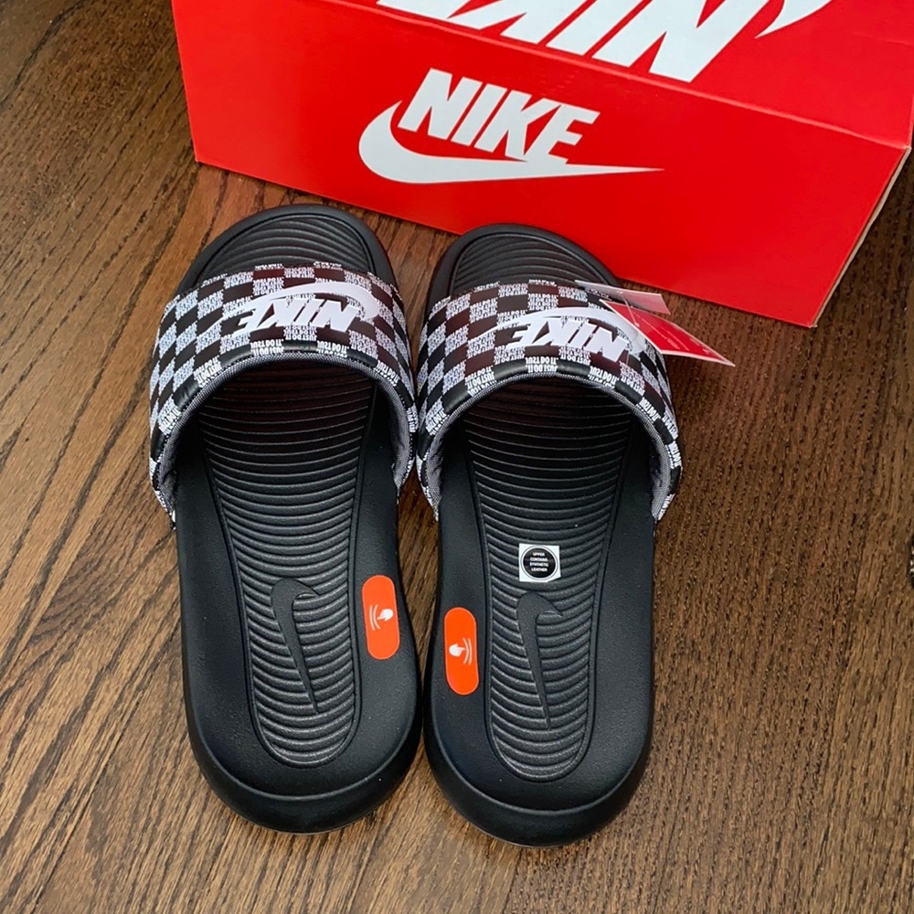 New Mens Nike Victori One Print Slides Various Sizes - Picture 4 of 5